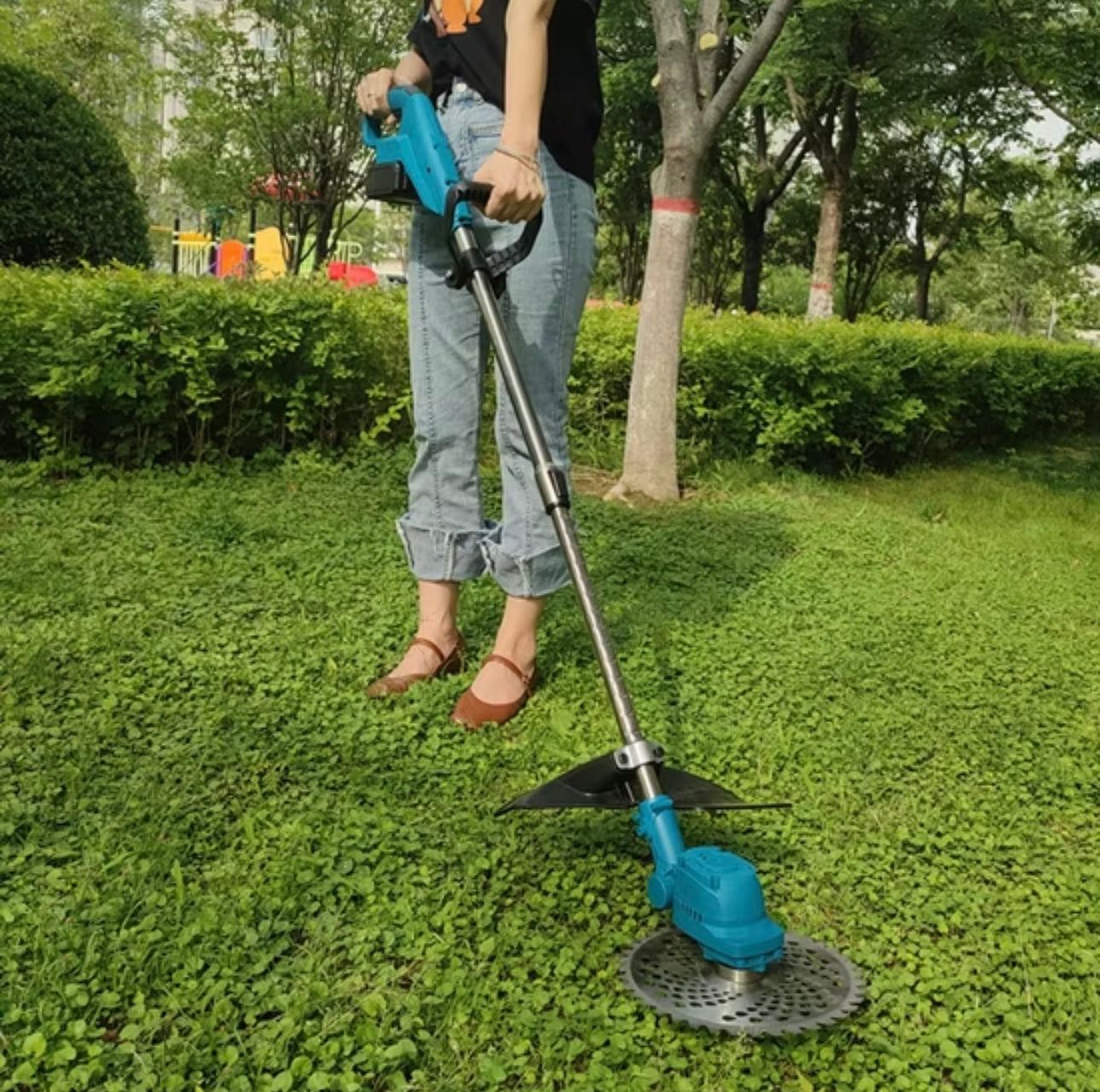 Aku Trimer Makita 98V